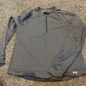 UNDER ARMOUR work out top